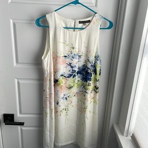 Women’s white floral dress